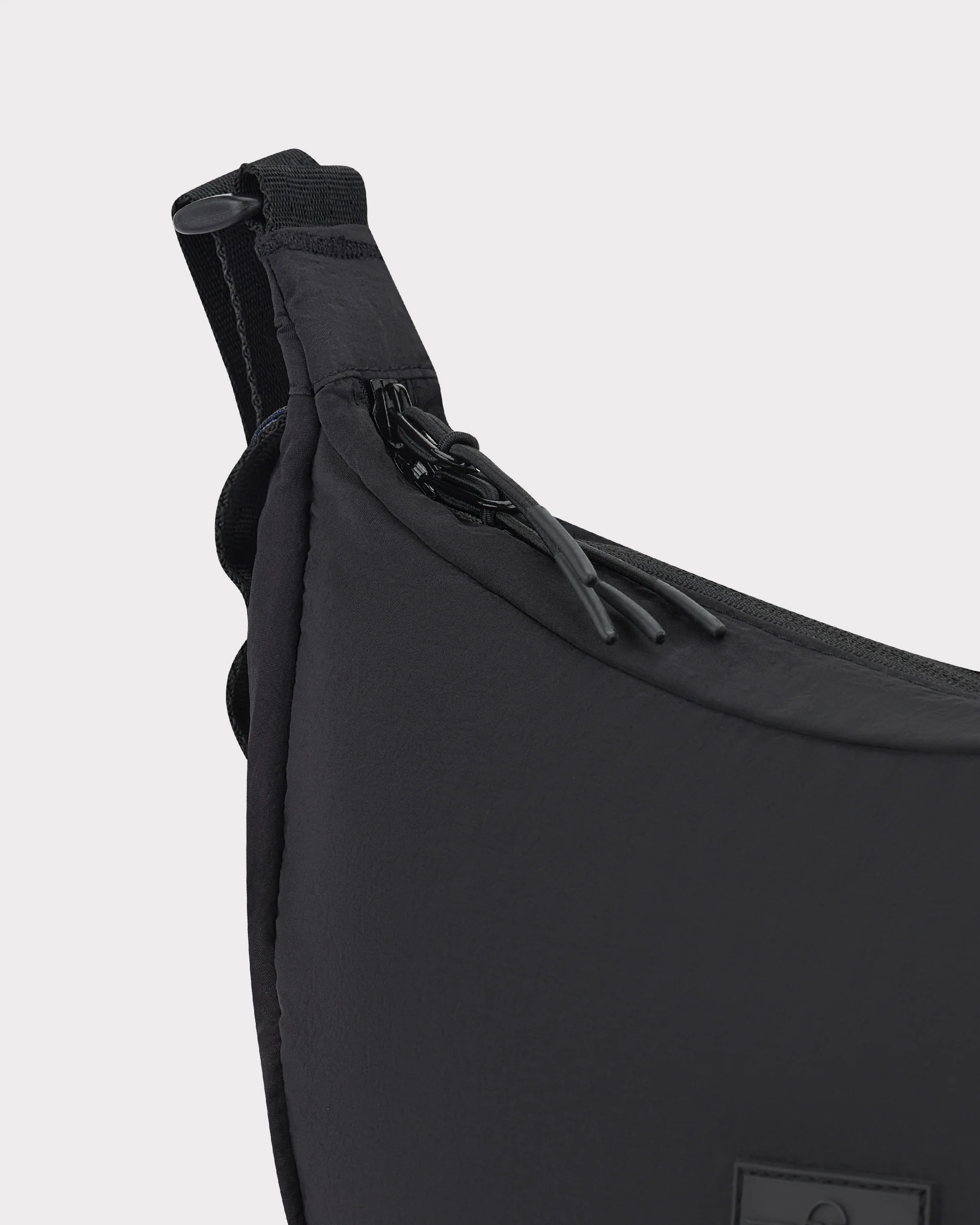 Half Moon Bag "Kaia Medium" - Image 7