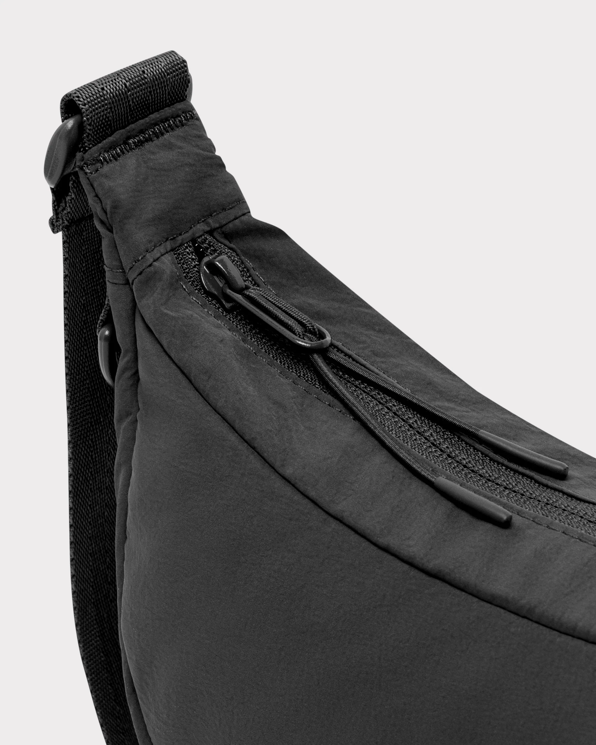 Half Moon Bag "Kaia Small" - Image 7