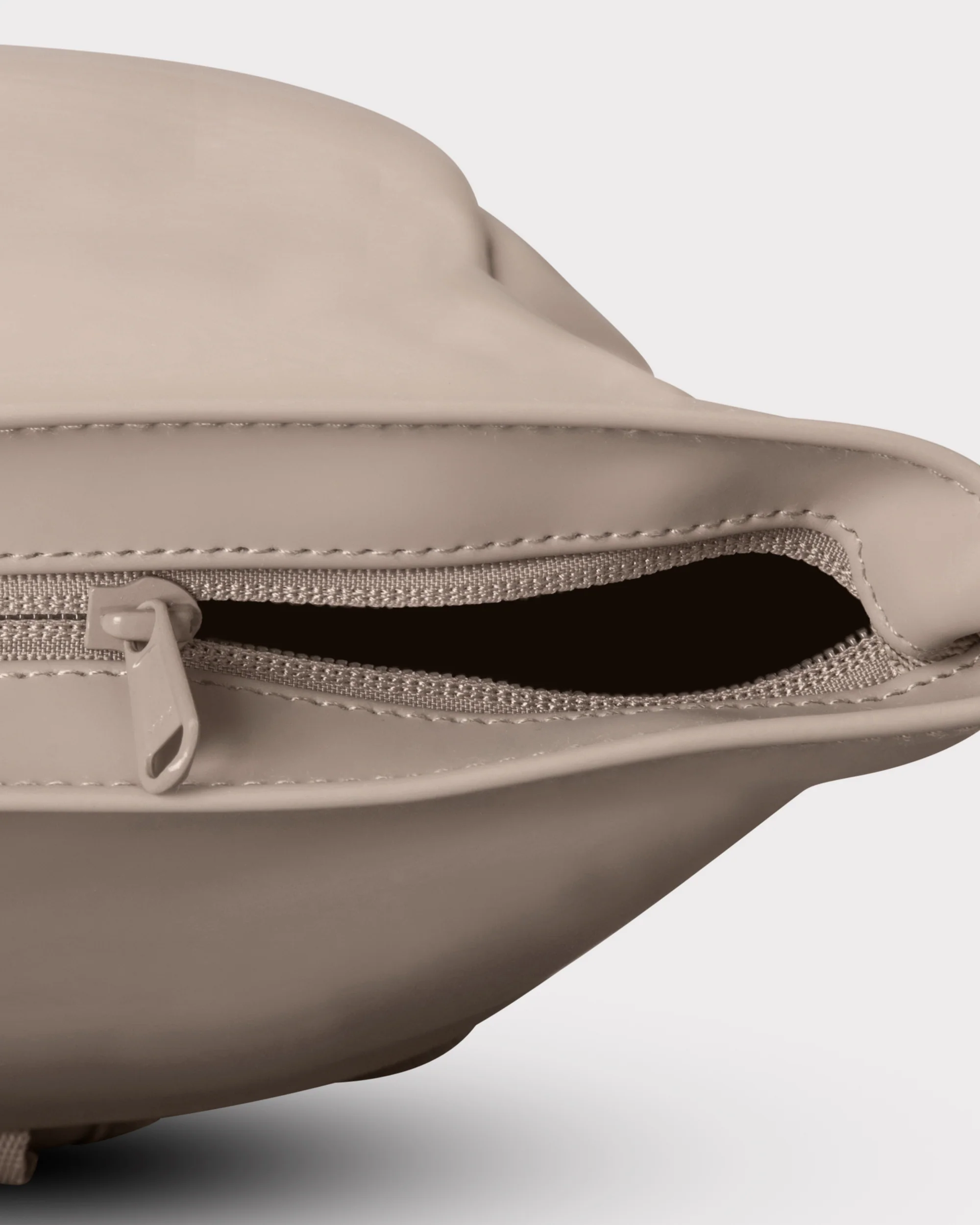 Rolltop Rucksack "Harvey Medium" - Image 8