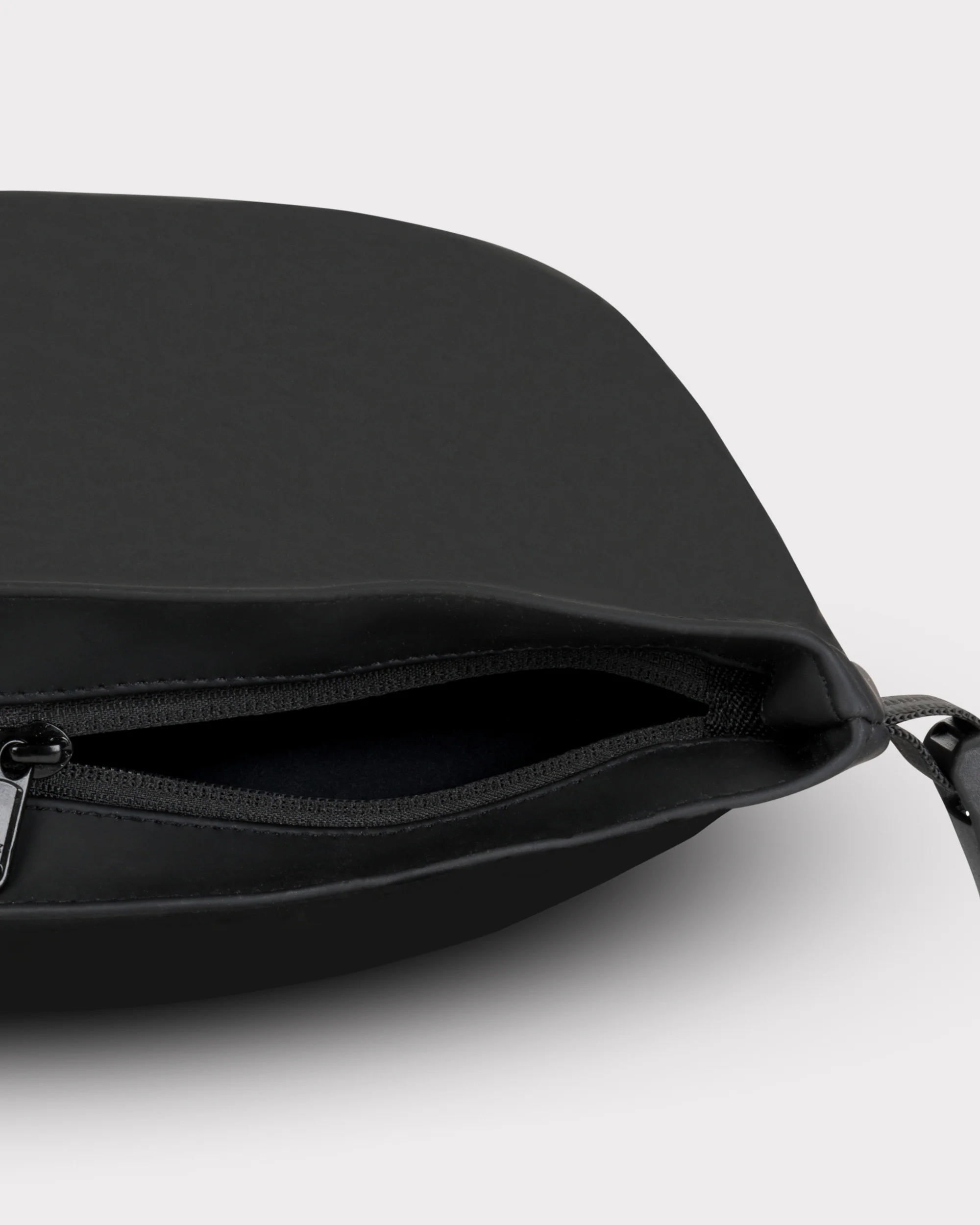 Rolltop Rucksack "Henry" - Image 9