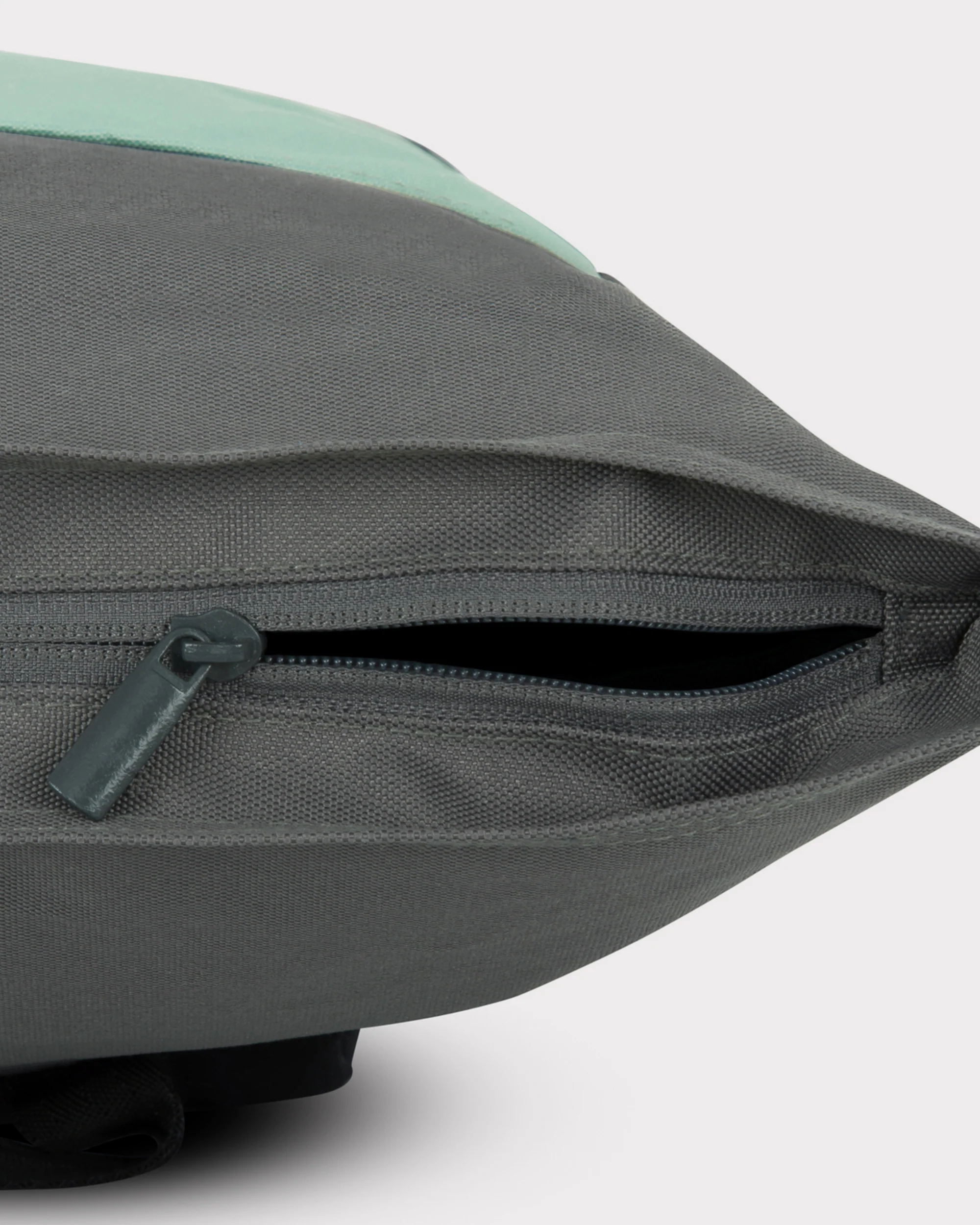 Rolltop Rucksack "Ryan" - Image 17